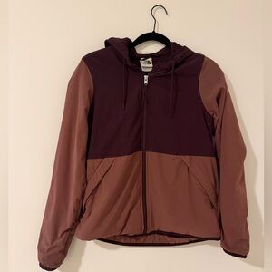 North Face Women’s Mountain Sweatshirt Pullover in purple/mauve - small